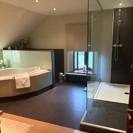 Sophia Rooms 14-3